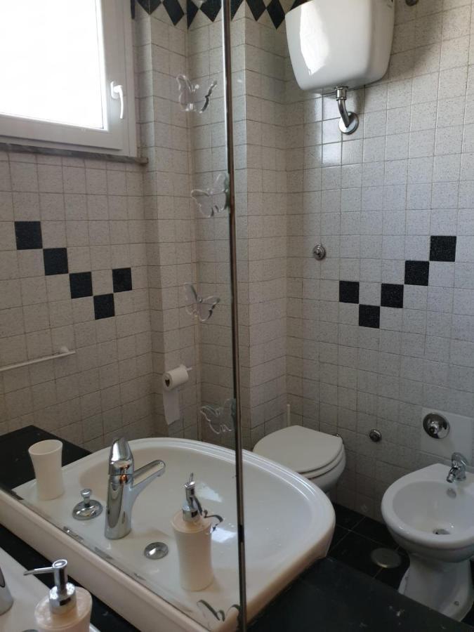 Trilocale Lido Di Roma Apartment Lido di Ostia Ngoại thất bức ảnh