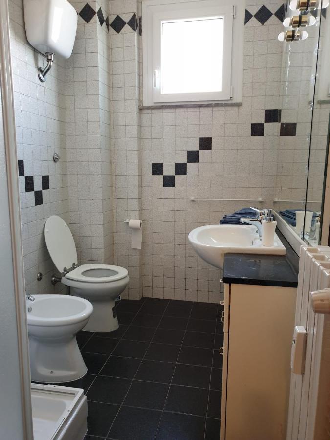 Trilocale Lido Di Roma Apartment Lido di Ostia Ngoại thất bức ảnh